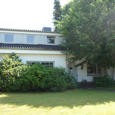 Eggers - Gemuetliche Ferienwohnung Im Erdgeschoss Wallsbull エクステリア 写真