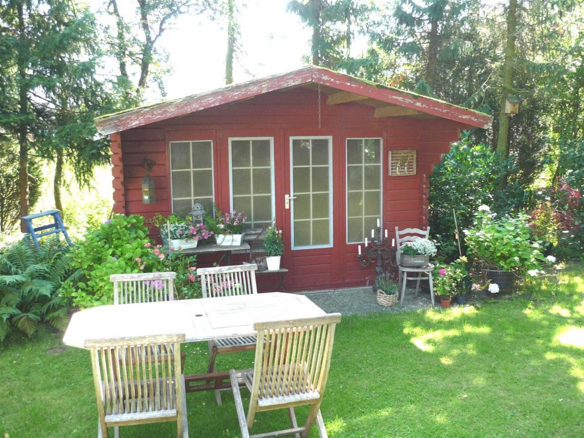 Eggers - Gemuetliche Ferienwohnung Im Erdgeschoss Wallsbull エクステリア 写真